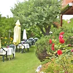 Gaestehaus Baerwald 게스트하우스 3*