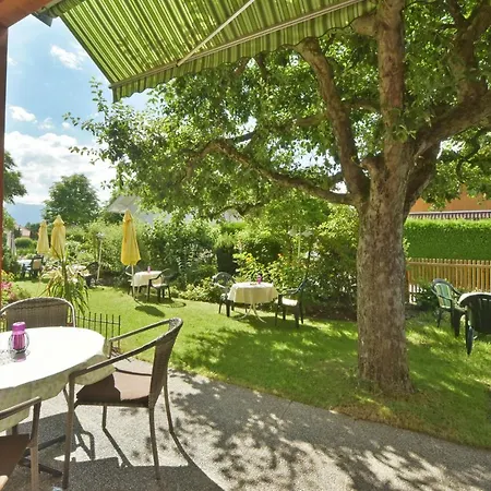 Konukevi Gaestehaus Baerwald 3*