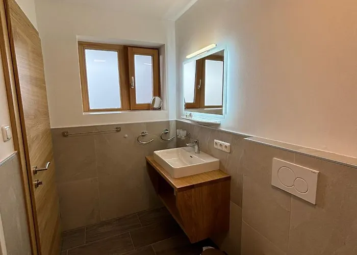 בית הארחה Gaestehaus Baerwald 3*